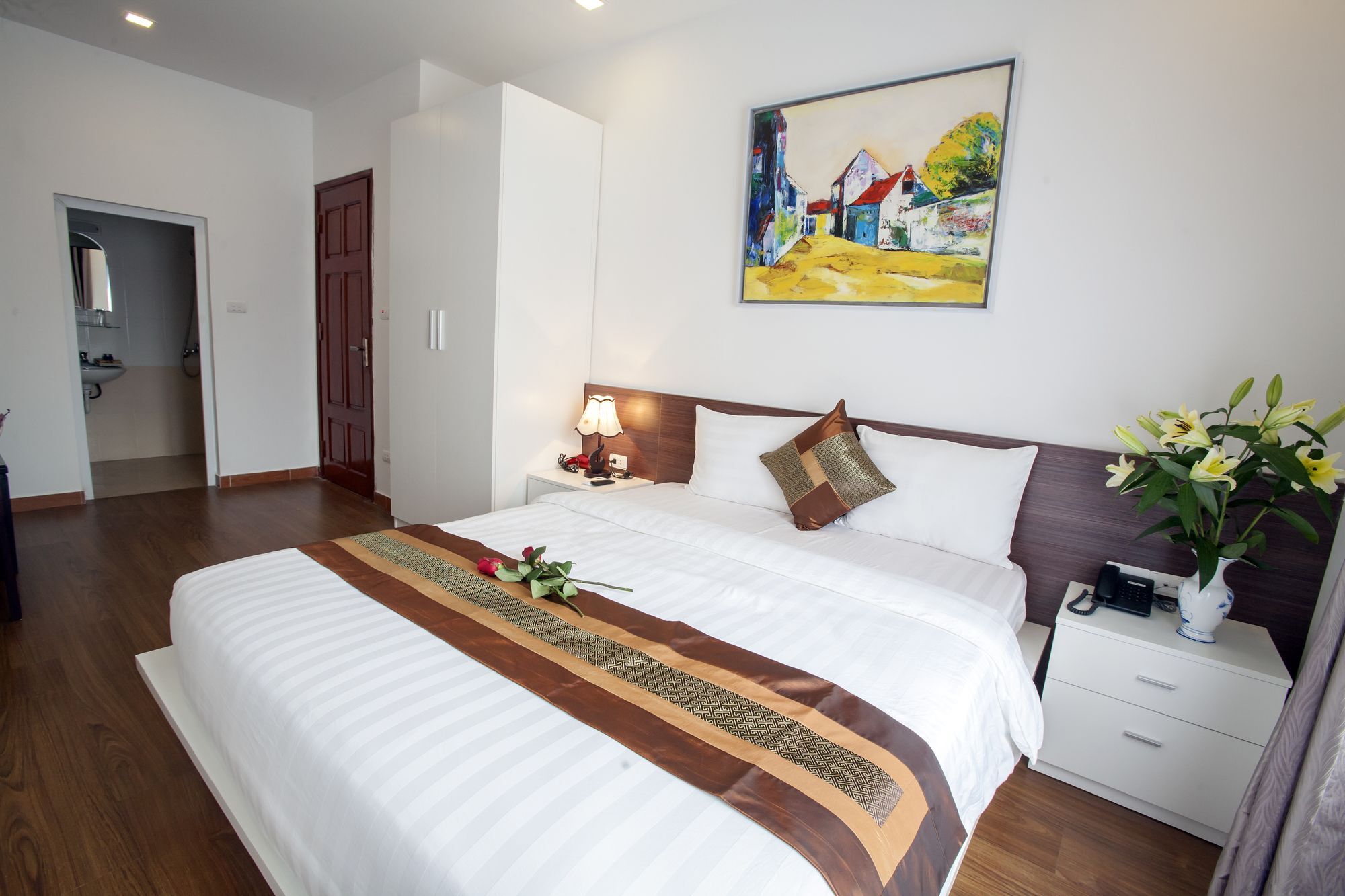 Nam San Hotel 河内 外观 照片